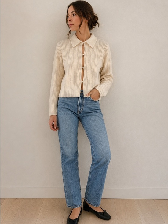 Abercrombie & Fitch Sweaters - Abercrombie And Fitch Soft Ribbed Texture Collared Cardigan in Creamy White Sz L